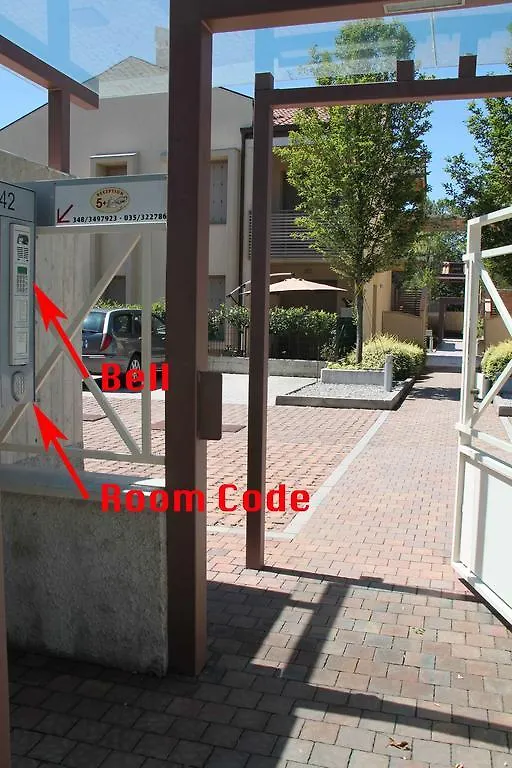 Bombyx Inn Bergamo 2*,
